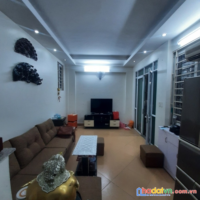 Bán nhà phố  nguyễn văn cừ long biên 56m2  6.5 tỷ nhà đẹp có nhiều tiện ích xung quanh