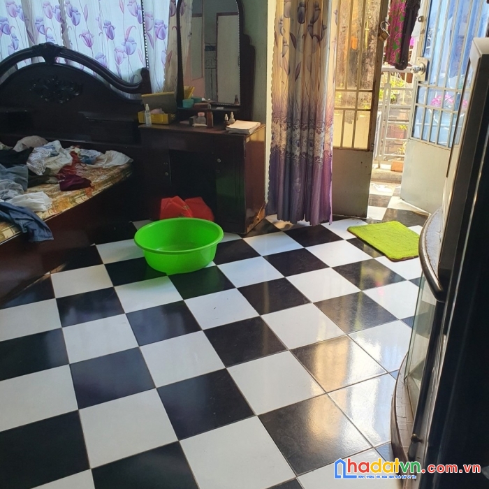 Bán nhà luỹ bán bích 54m2 2t 3pn cách hxh 30m nhà còn khá tốt ở giá chỉ 5 tỷ xx