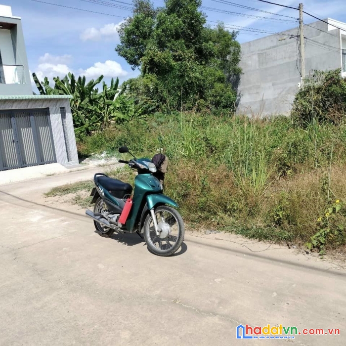 Lô góc 2 mặt tiền kdc bình hoà 95m giá cực tốt đầu tư