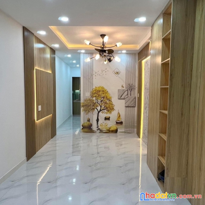 Bán nhà đẹp ở ngay tặng full nội thất. phạm thế hiển f5 quận 8. dt 55m2. 3 tầng 3pn. nhỉnh 3 tỷ.