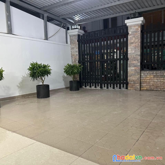 Bán nhà tặng nội thất vào ở ngay huỳnh tấn phát t.t.đông quận 7. 100m2. nhỉnh 5 tỷ. shr-btct