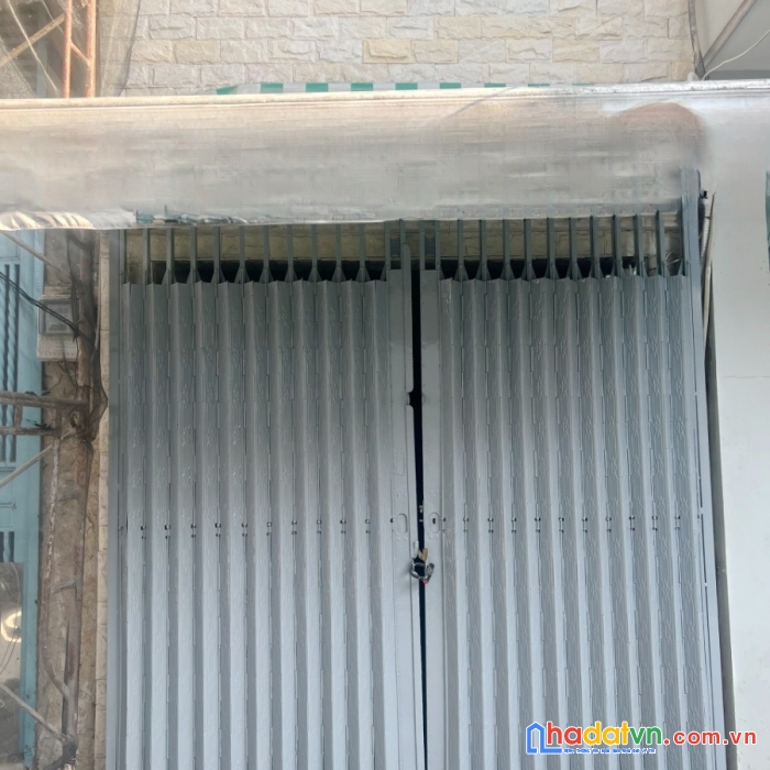 Nhà 3 tầng hẻm oto đỗ cửa đường tám danh p4q8 3 tỷ 250 triệu