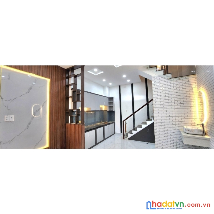 Nhà mới xinh lung linh 125 nguyễn thị tần 3tầng p2q8 4tỷ3