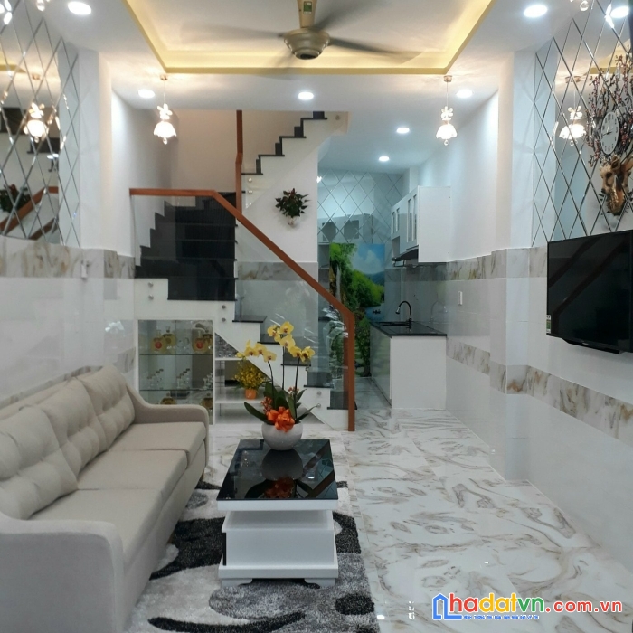 Hàng ngộp - mặt tiền tân quý tân phú, dt 80m2, ngang 4x20m chỉ 5 tỷ 6