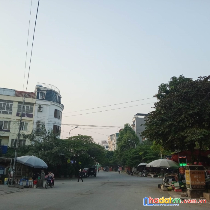 Bán nhà mặt phố ngô thì nhậm kéo dài, 60m2t2, 5 tầng, đường 20m kinh doanh