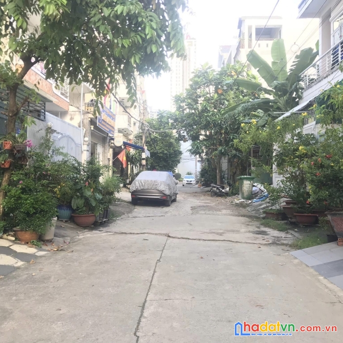 Nhà xịn hoàng quốc việt, 5x16, 3 lầu, ô tô quay đầu
