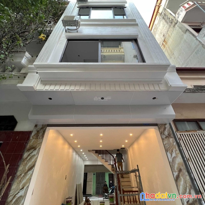 Cc bán nhà phân lô 199/1 trần quốc hoàn-cầu giấy: 48m2-4t-10,8 tỷ. 2 mặt ô tô tránh-kinh doanh