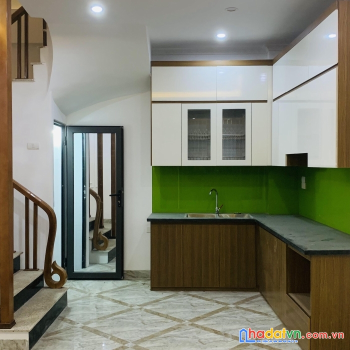 Bán nhà ngõ 272 ngọc hồi, thanh trì, 32m2 xây mới 5 tầng, cách ô tô đỗ 10m.