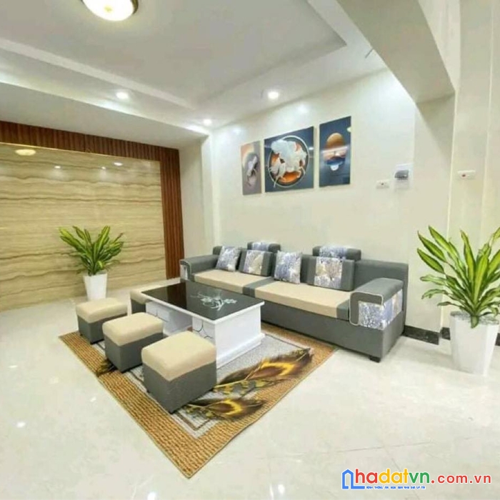 Hạ yên siêu đẹp, 3 thoáng, oto gần, ngõ rộng, 40m x 4t, chỉ nhỉnh 4 tỷ