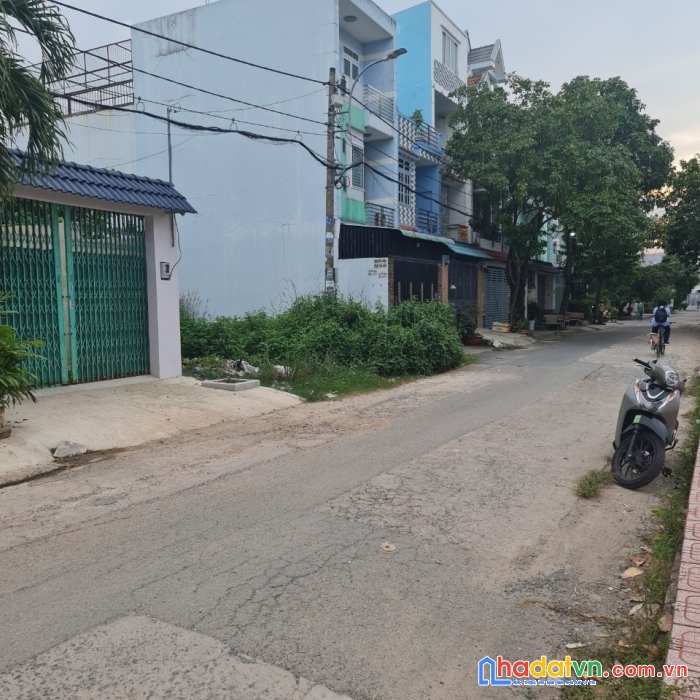 Chính chủ cần bán lô đất mặt tiền, giá siêu đầu tư tại huyện hóc môn, tphcm