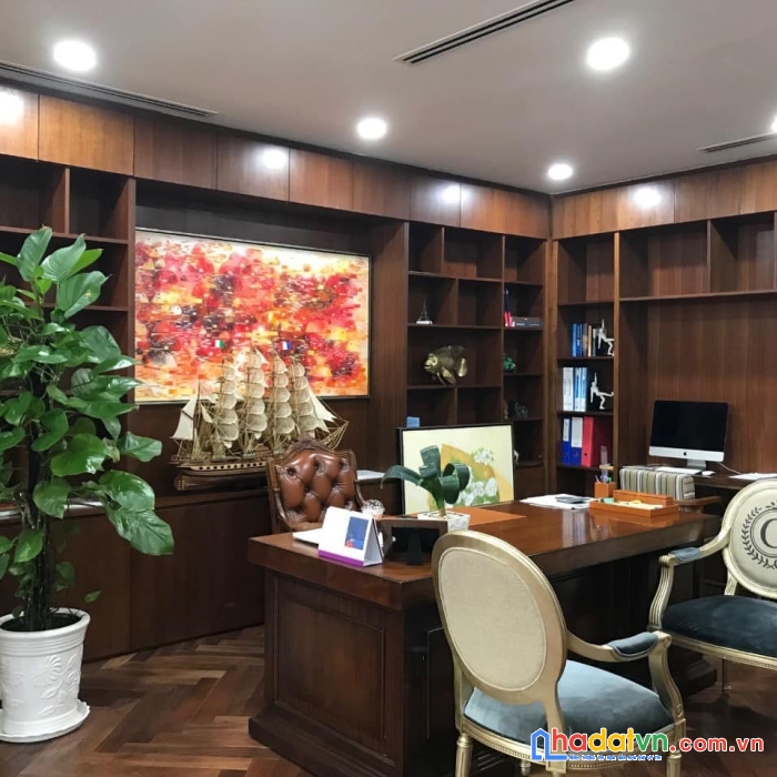 Cần tiền kinh doanh, bán nhà mặt tiền nội bộ quận 3, cho thuê 65 triệu/tháng