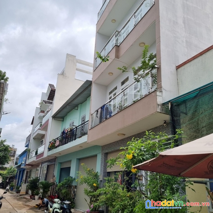 Lô đất hẻm xe hơi 90m2 khu vip lê văn quới thuận tiện xây biệt thự hoặc căn hộ dịch vụ