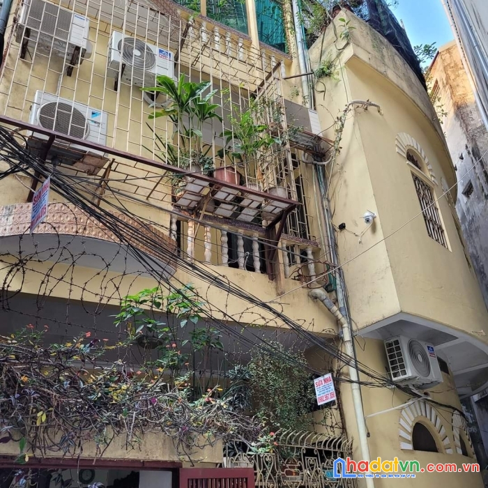 Bán nhà riêng ngõ 67 thái thịnh đống đa 77m2 giá 8.2 tỷ có thương lượng.