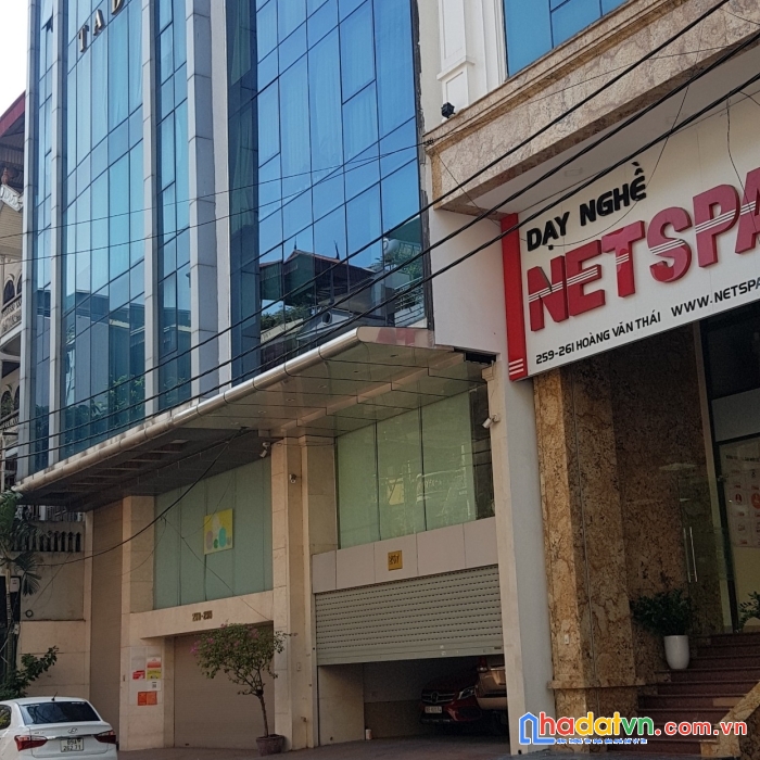 Bán nhà mặt phố thọ tháp dich vong cầu giấy mặt tiên 10m.