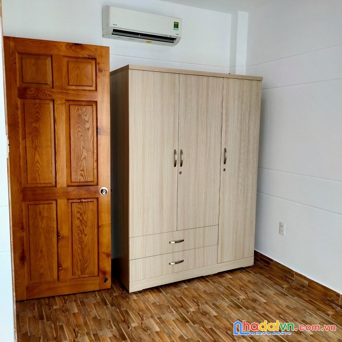 Ngộp bán gấp nhà lê văn lương, quận 7,dt 71m2, 3 pn,  giá chỉ 5.x tỷ