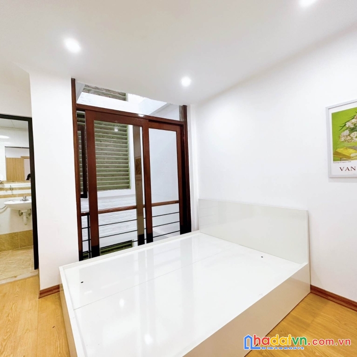 Cực hiếm, cần bán gấp ccmn , mỹ đình, nam từ liêm 50m 5 tầng , ô tô 10m chỉ 6,x tỷ