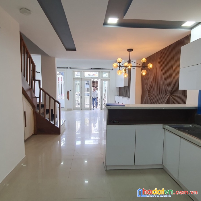 .nhà mặt tiền hải châu, đào trí, 3 tầng mới đẹp, chất, 75m2