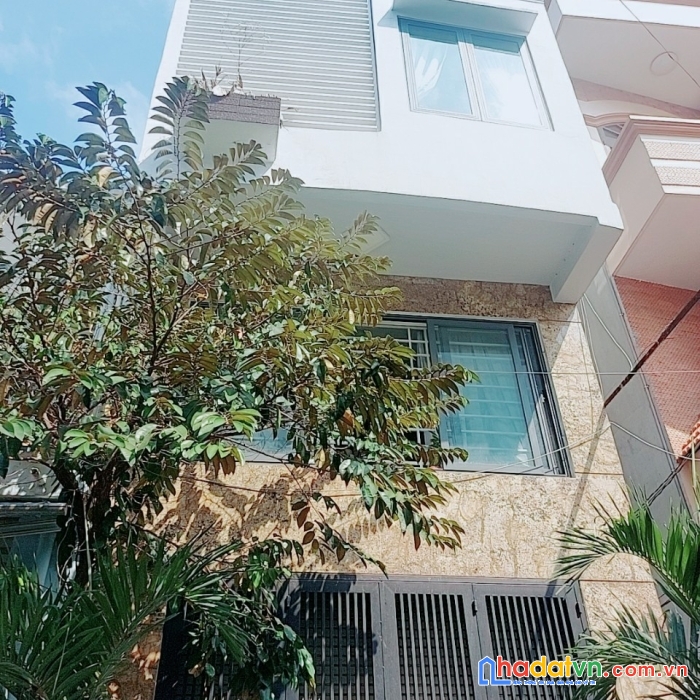 Nhà đẹp 3tầng hẻm ôtô quay đầu lê văn sỹ,p1,tân bình,55m2,ngang 5.5m nhỉnh 6tỷ,