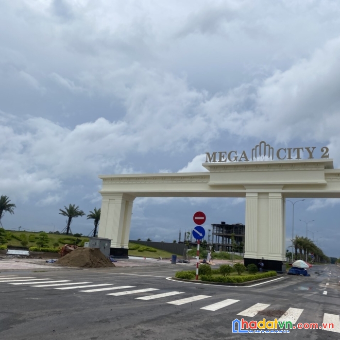 Bán gấp lô đất dự án 100m2 trung tâm hành chính bến cát, gần sông thị tính