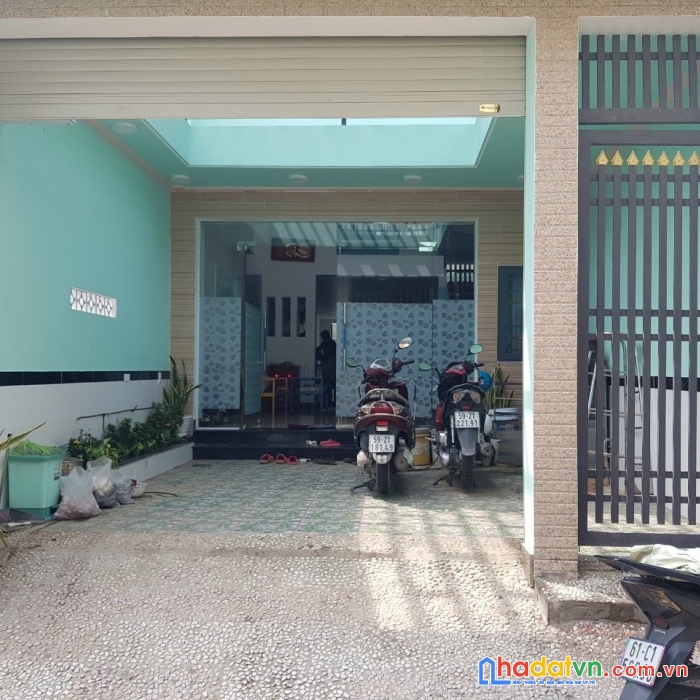 Bán nhà 3 tầng ngay khu công nghiệp tân uyên,bình dương,10m x23m. giá chỉ 4.1 tỷ