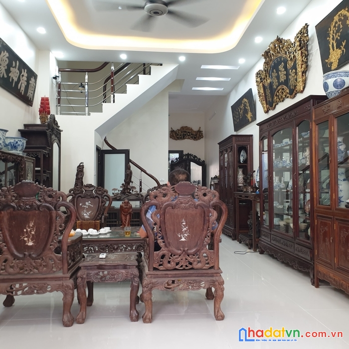 Bán nhà lạc long quân 87m2 – nội thất sang chảnh – sổ thi hoa hậu – giá nhỉnh 17 tỷ - liên hệ