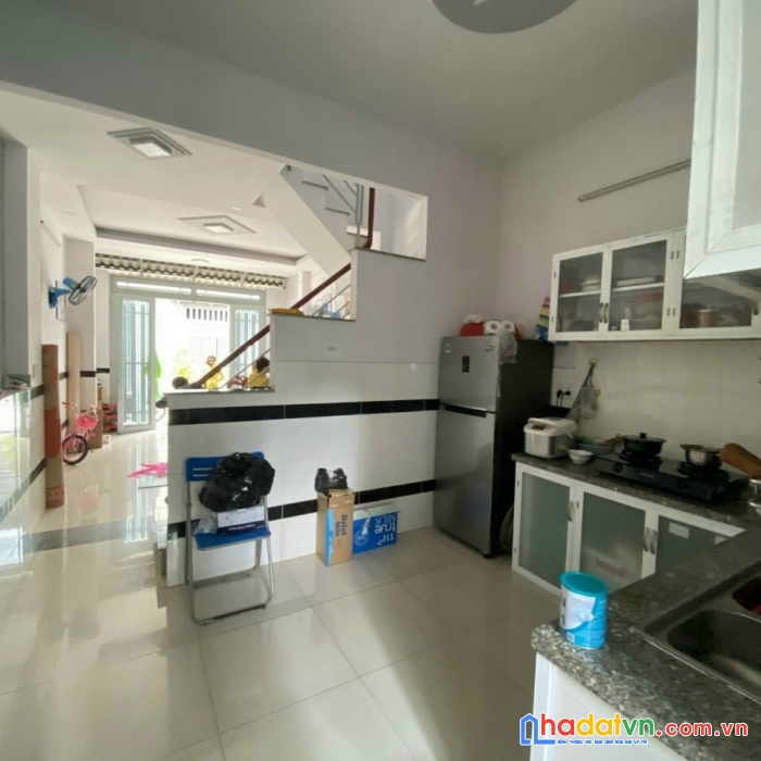 (phú nhuận) hẻm 3.5m, huỳnh văn bánh, 4 x 11m, 2 lầu, 5.3 tỷ