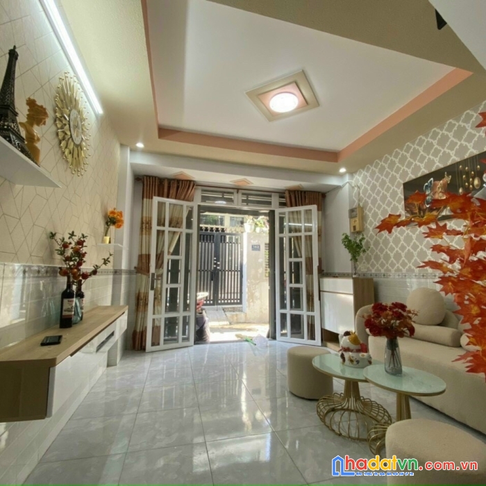 Xem nhà, tân phú, 3.9 x 8m, 1 lầu 2pn, nguyễn trọng quyền, 2.9 tỷ