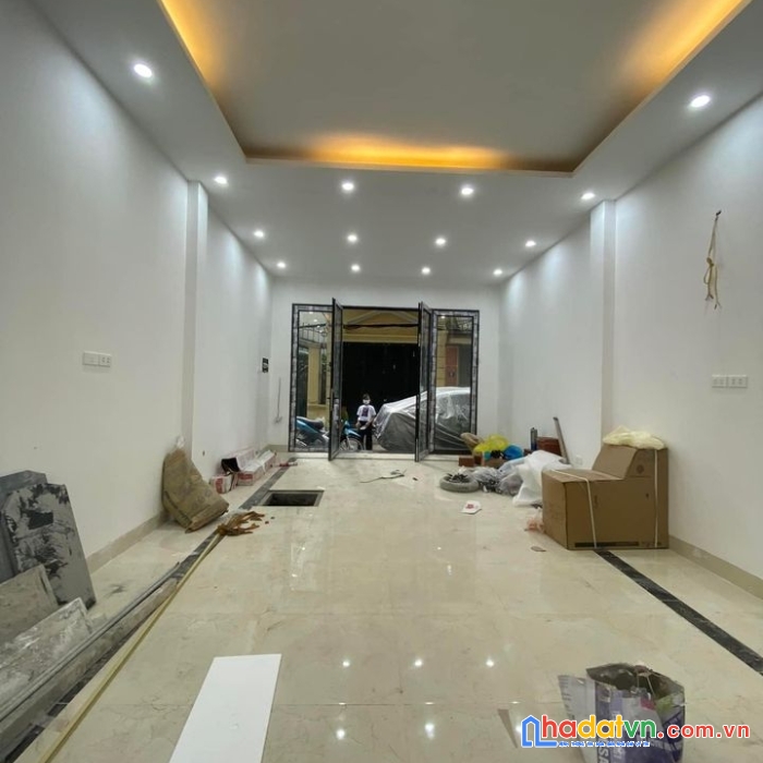 Bán nhà phùng chí kiên - cầu giấy- siêu phẩm ngọc trinh chân dài 40m2 x 6t - mt 4m x 6 tỷ