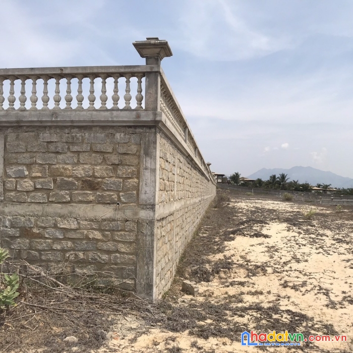Bán resort  4 mặt tiền vị trí siêu hiếm đắc địa cam ranh khánh hòa