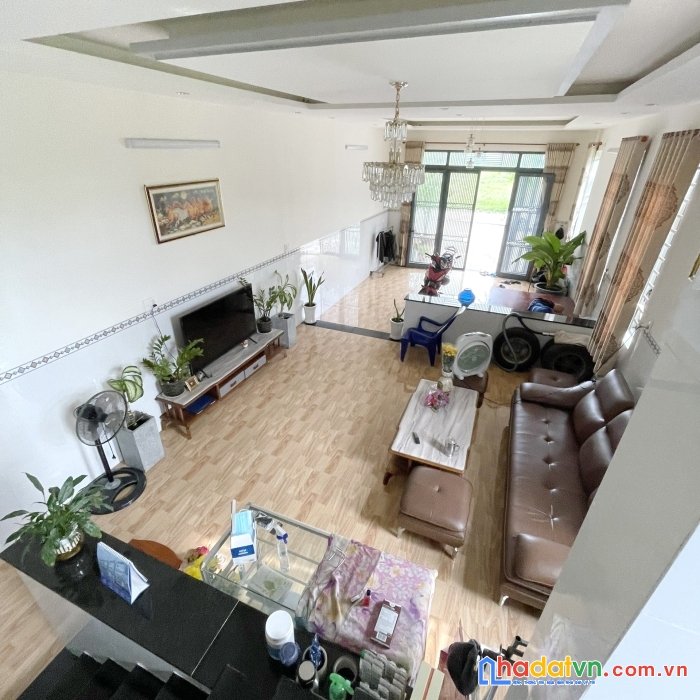 Nhà 1 lầu, sân thượng đường nguyễn bá phát - p. long tâm - giá: 4.6 tỷ (tl)