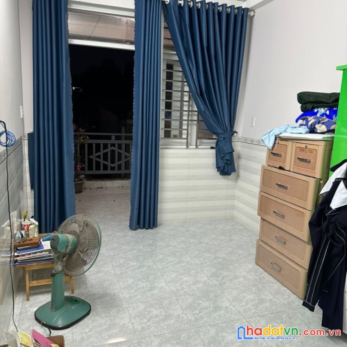 Bán nhà 1 trệt 2 lầu phường tam hiệp giá rẻ gần chợ quận đường xe hơi
