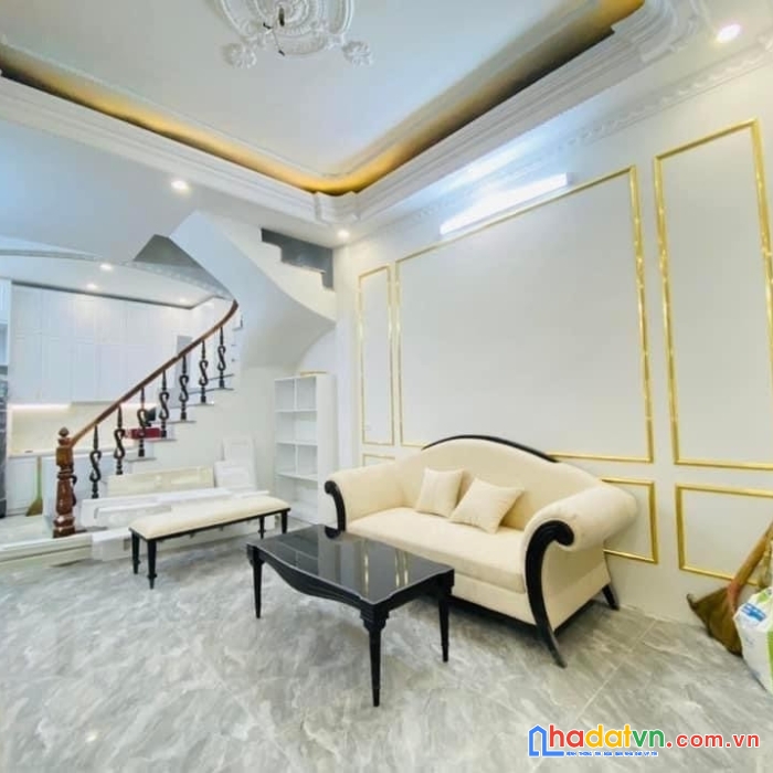 Chủ hạ chào cần bán gấp nhà tân mai hoàng mai,35m, 4t, kd, nhà mới koong, full nội thất, nhỉnh 4