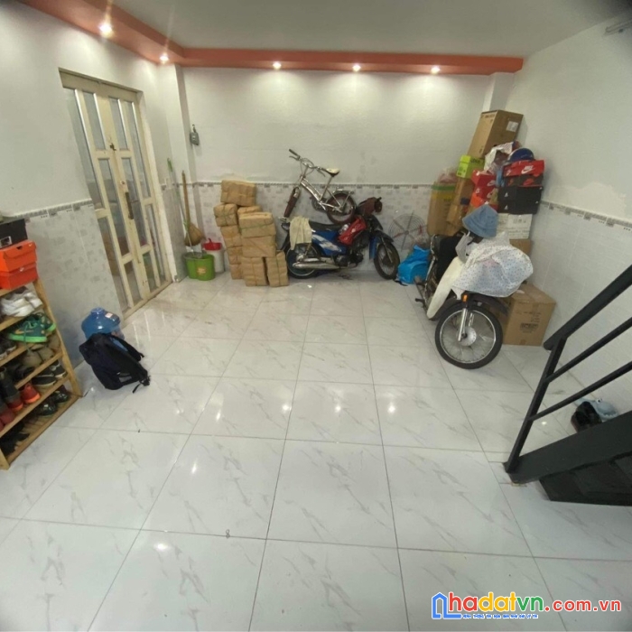 Bán gấp nhà đường hoài thanh quận 8 - ngay khu trung tâm cách cầu chà và 500m - 29m2 1.98 tỷ.