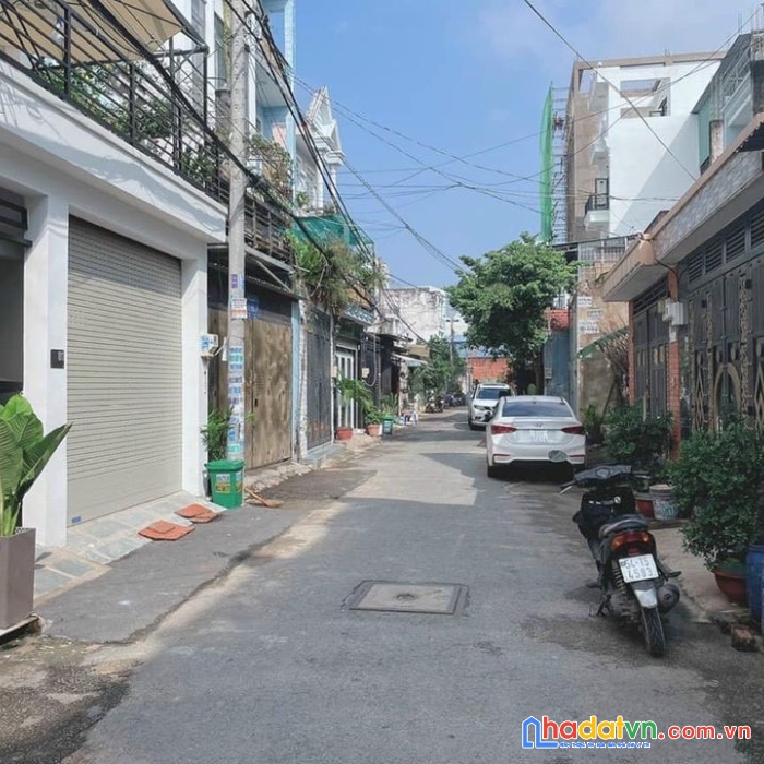 Hxh trần thị năm q12, gần nguyễn ảnh thủ, 54m2, 3 tầng btct, 4 pn, chỉ 4 tỷ.