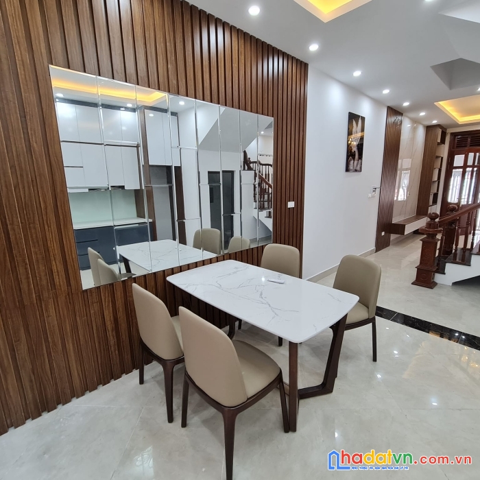 Nhà đẹp ở ngay đón tết tại ngọc trì, 68m, ô tô tải qua, giá nhỉnh 5 tỷ