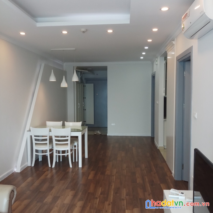 Bán gấp giá cực rẻ căn hộ chung cư 84m2 tòa r3 goldmark city