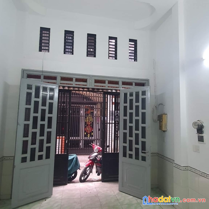 Bán gấp nhà hẻm  âu dương lân quận 8 giá 6.4tỷ