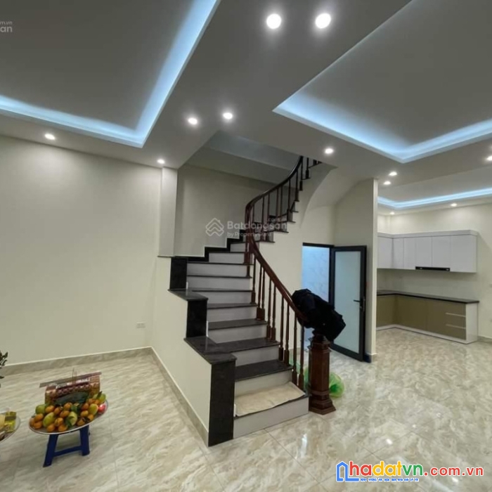 Yên hoà, cầu giấy bán gấp nhà mới xây 5 tầng, thang máy xịn, 45m, chỉ 6 tỷ.