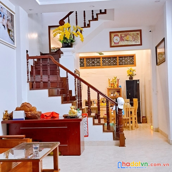 Siêu phẩm tô hiệu trung tâm nguyễn trãi 45m2, mt 4m, giá chỉ 5.x tỷ có thương lượng, ô tô đỗ cửa