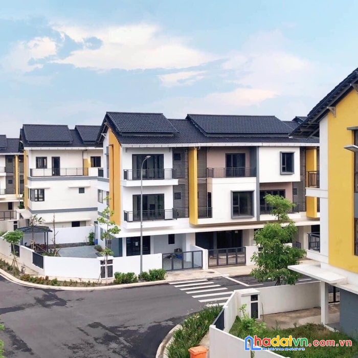 Chính chủ cần bán gấp nhà 3 tầng tại vsip bắc ninh