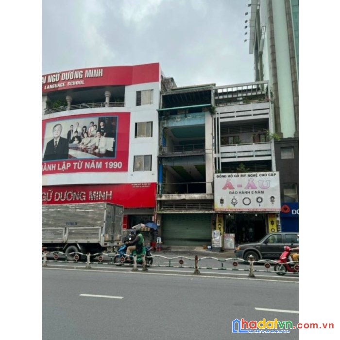 Bán nhà nát quận 10