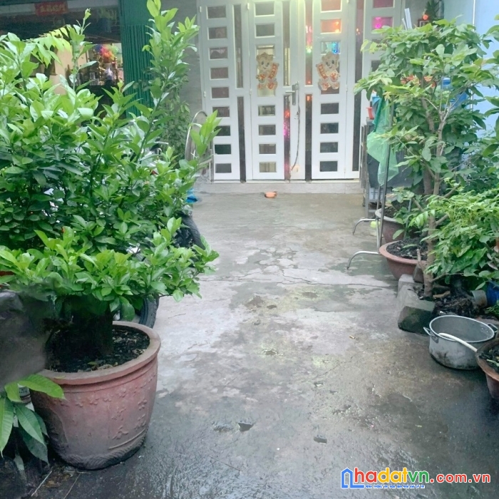 Nhà bán hxh đường bình đông p14.q8. trệt,lửng giá 4,95 tỷ tl