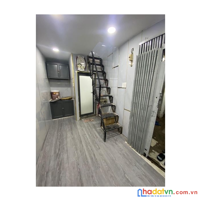 Nhà mới giá rẻ 1 tỷ 2 ở trần văn quang, 1 trệt 2 lâu, hẻm thông.