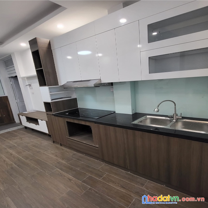 Bán nhà võ thị sáu. nhà mới keng. 38m x 5 tầng 3,75 tỷ có thương lượng