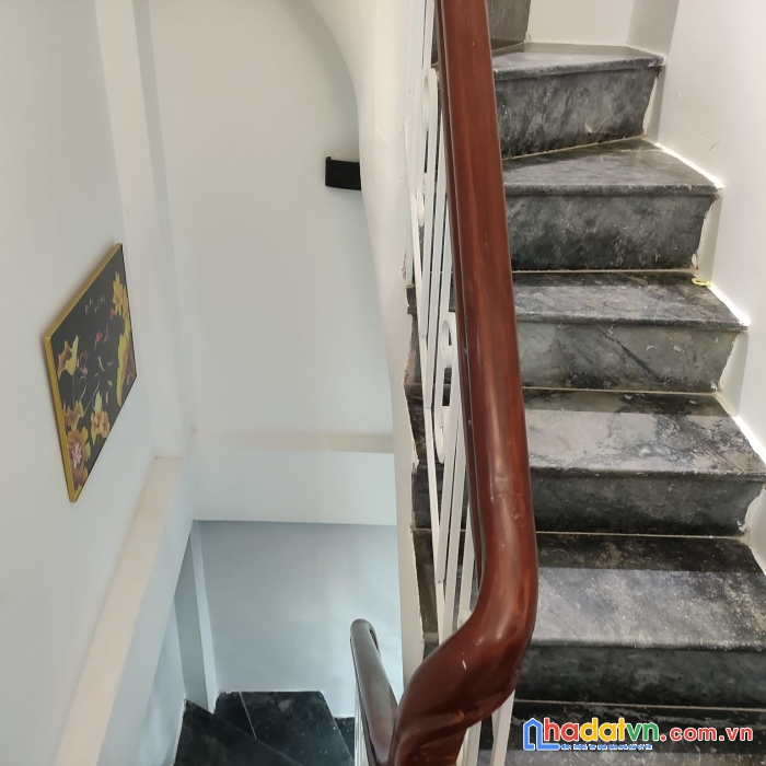 Siêu hiếm nhình 2 tỷ có nhà quan nhân thanh xuân 32m 3 tầng lô góc sổ đỏ cc lh0975124520