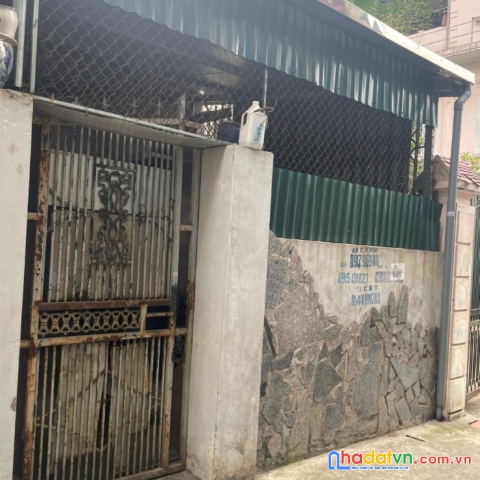 Hiếm hiếm 2 tỷ có 41m2 đất ngọc thụy tặng c4, ôtô, ngõ thông