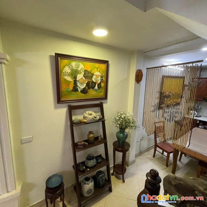 Gia đình chuyển nhà cần bán nhà  khu linh đàm, nhà có lộc, giá 2.8 tỷ