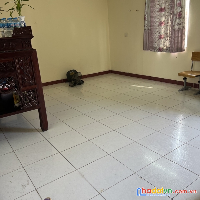 Chủ cần bán nhà phố chùa bộc quận đống đa 40m2 x 5 t 6.8 tỷ ô tô tránh kd