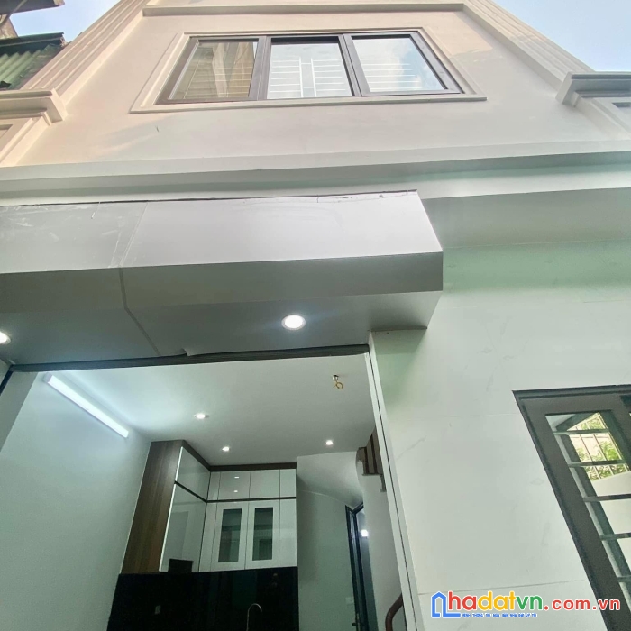 Bán nhà ngõ 126 vĩnh hưng 20m2_4 tầng_2,2 tỷ ( sổ đỏ riêng )