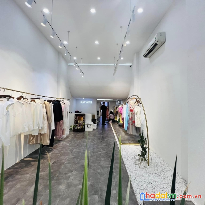 Quận 3, hẻm xe tải trần quốc thảo, thang máy, nhiều tầng, đang cho thuê giá cao